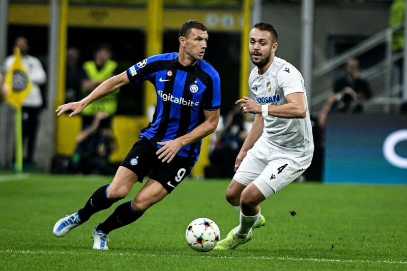 Novi ugovor: Šta nudi Inter, a šta traži Džeko?