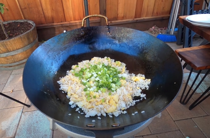 Ako imate malo vremena da spremite ručak, onda neka to bude “pržena” riža