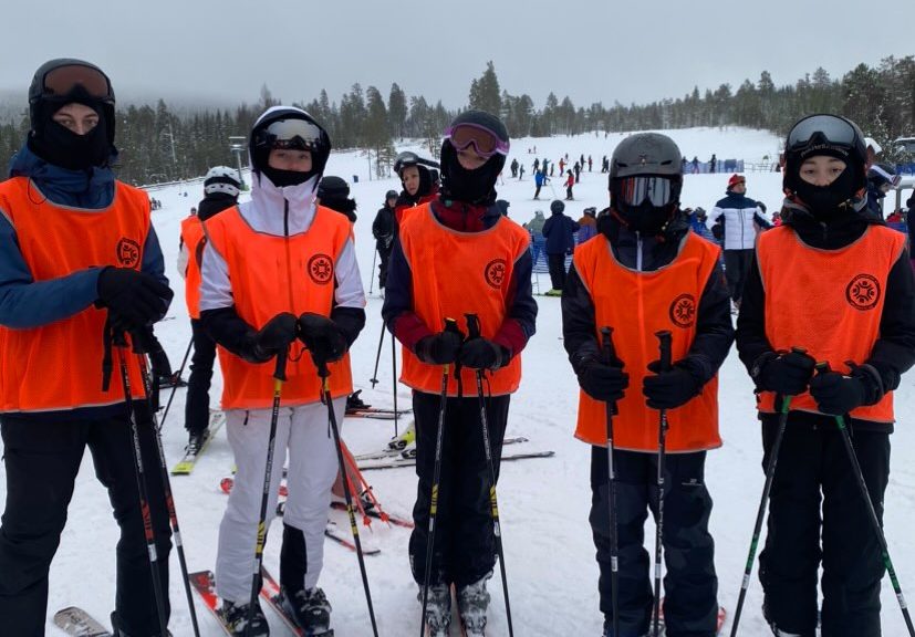 Mladi Sanjani na školi skijanja u Švedskoj