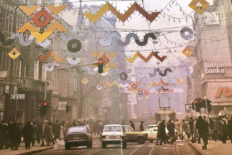 Novogodišnja čarolija 80-ih: Ovako je nekada bila ukrašena Titova ulica u Sarajevu