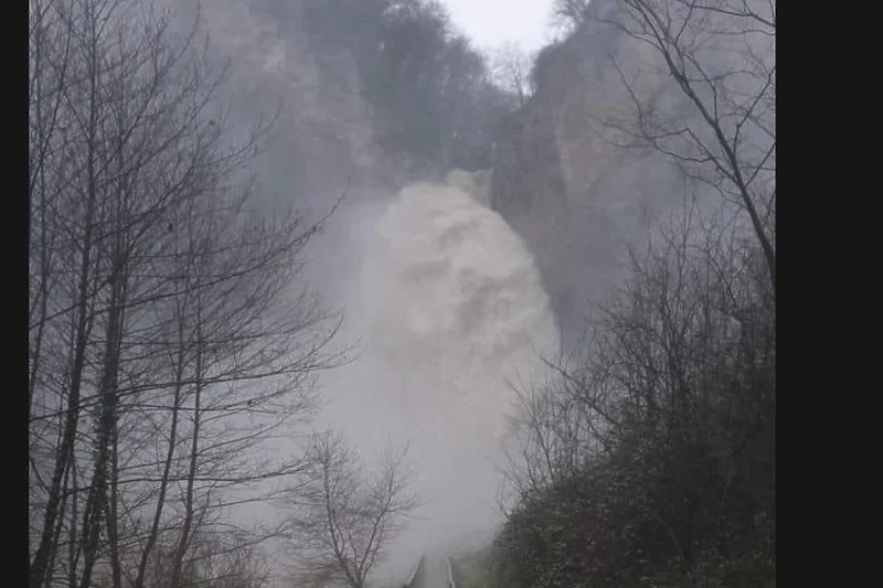 FOTO Vodopad Blihe izgleda zastrašujuće