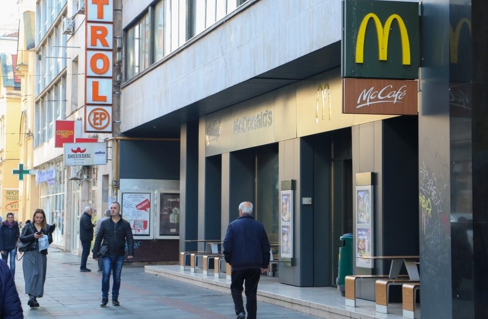 Nije kriva ni država ni ćevapi; očekujem da će neko ubrzo otkupiti franšizu McDonald'sa u BiH