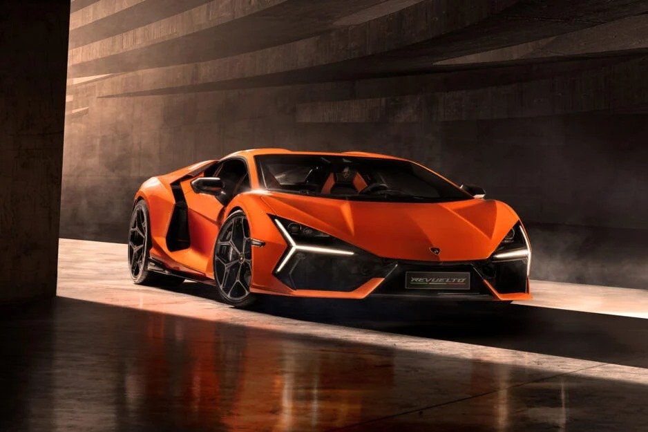 Lamborghini predstavio Revuelto, V12 hibrid sa 1.001 KS