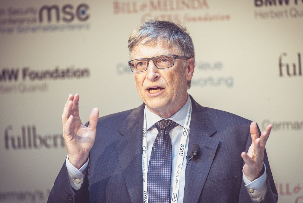 Bill Gates zabrinut da bi umjetna inteligencija mogla napasti ljude