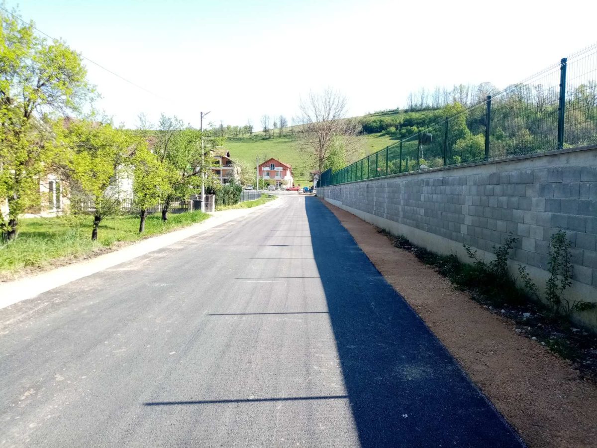 Veliki broj projekata asfaltiranja u Sanskom Mostu