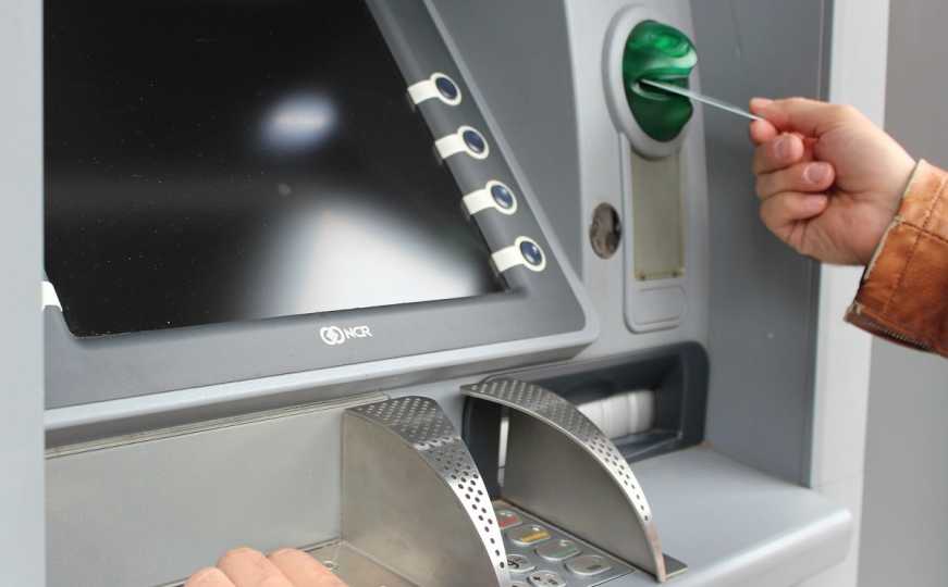 Upozorenje za one koji ljetuju u Hrvatskoj: ‘Pažljivo s bankomatima, možete izgubiti puno novca’