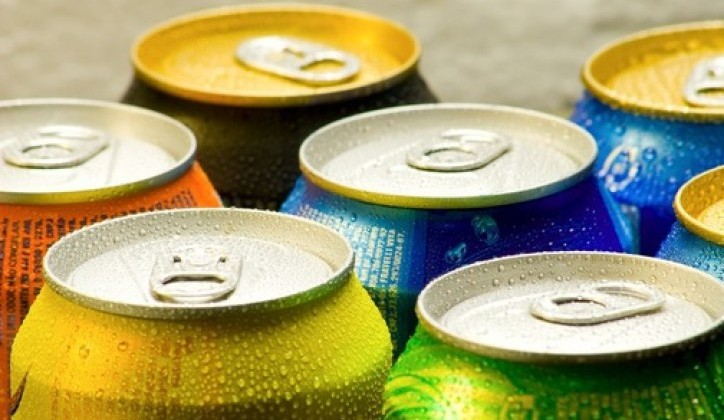 Apel roditeljima: Limenka energetskog pića ima više kofeina od dozvoljenih dnevnih potreba adolescenata 