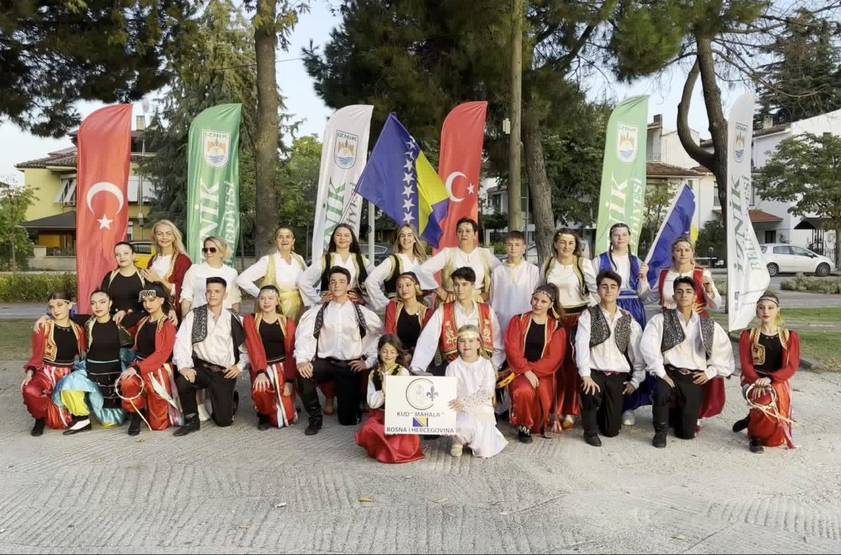 Sanski folkoraši oduševili na smotri foklora u Turskoj