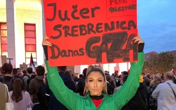 Hana Hadžiavdagić na protestu za Palestinu u Zagrebu: ‘Jučer Srebrenica, danas Gaza’