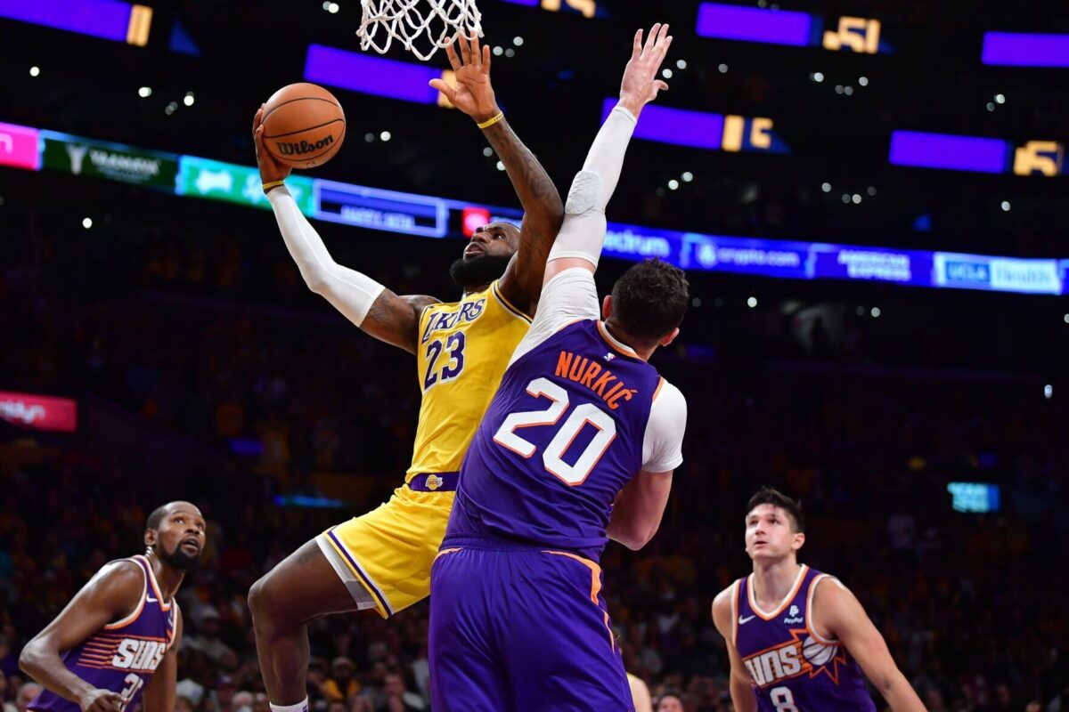 Davis i LeBron James režirali dramu i preokret Lakersa protiv Nurkićevog Phoenixa 