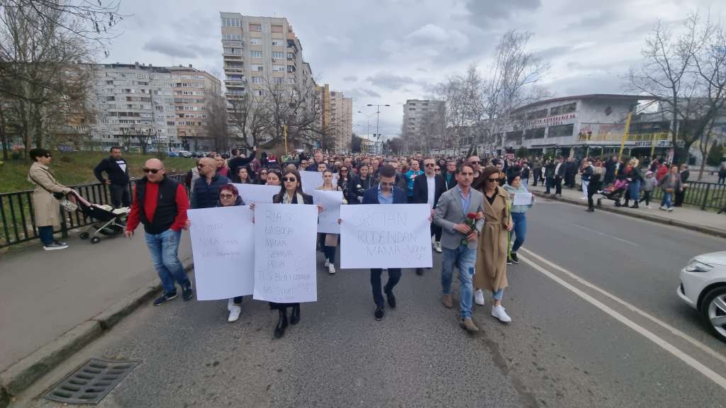 U Tuzli održani mirni protesti zbog ubistva Amre Kahrimanović