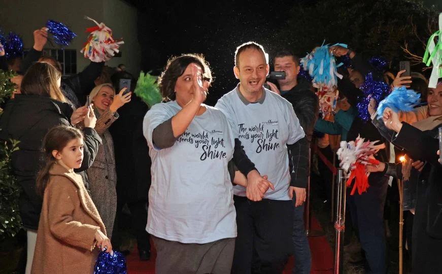 “Night to shine”: Održana prva maturalna večer u BiH za osobe sa invaliditetom