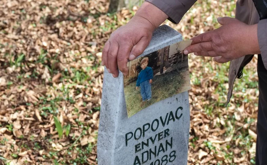 Petogodišnji Adnan 1994. ubijen snajperom u Hrasnici: Otac je trčao i govorio ‘Spasit će te babo'”
